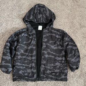 4T black camo jacket